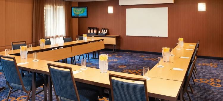 托莱多-罗斯福德-佩里斯堡万怡酒店(Courtyard Toledo Rossford/Perrysburg)图片