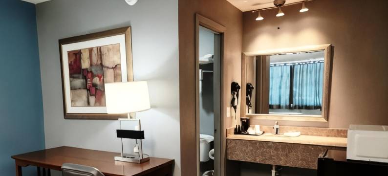 OYO 92707482 昆恩维尔梅纳行政旅馆(Executive Inn by OYO Queenville Mena)图片