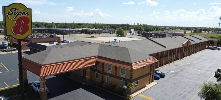 金斯维尔温德姆速8酒店(Super 8 by Wyndham Kingsville)图片