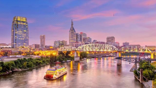 Stylish Oasis with Pool and Gym - Amazing Nashville Retreat Hotel Overview