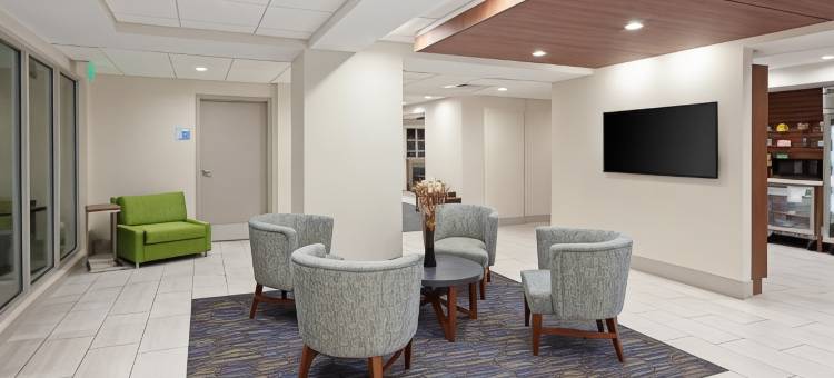 智选假日套房酒店圣地亚哥埃斯孔迪多(Holiday Inn Express & Suites San Diego-Escondido)图片