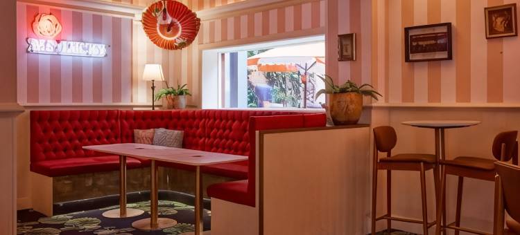 幸运酒店(The Lucky Hotel)图片
