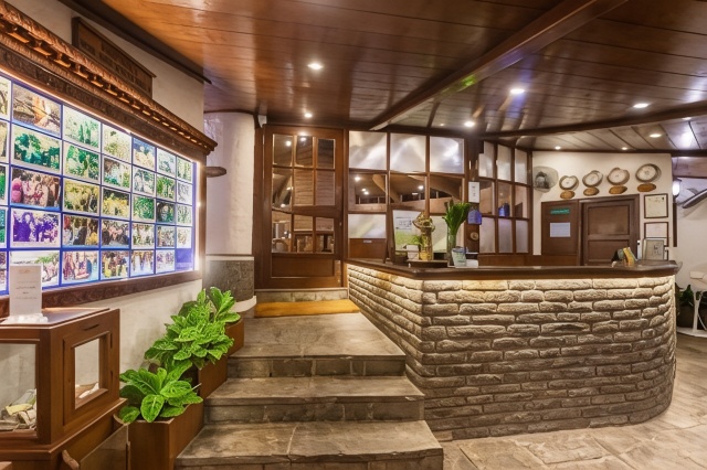 Fishtail Lodge by Annapurna Over view