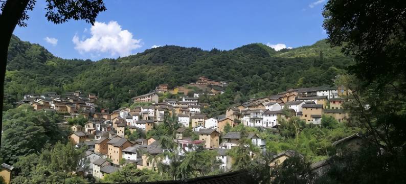 阳产土楼望山云居郑良录客栈图片