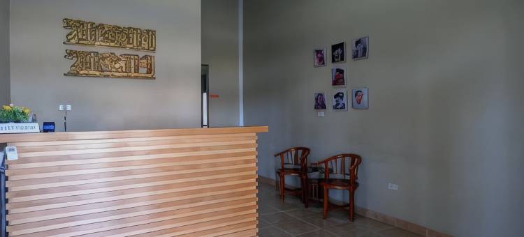 红多兹伊斯兰酒店@帕洛波惹兰詹德拉尔苏迪尔曼(RedDoorz @ Jalan Jenderal Sudirman Palopo)图片