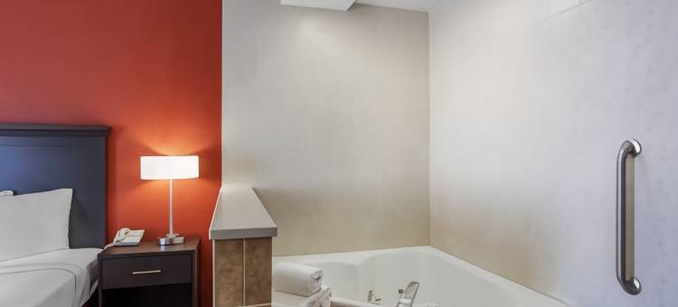 布莱克斯利波科诺贝斯特韦斯特酒店(Best Western Inn at Blakeslee-Pocono)图片