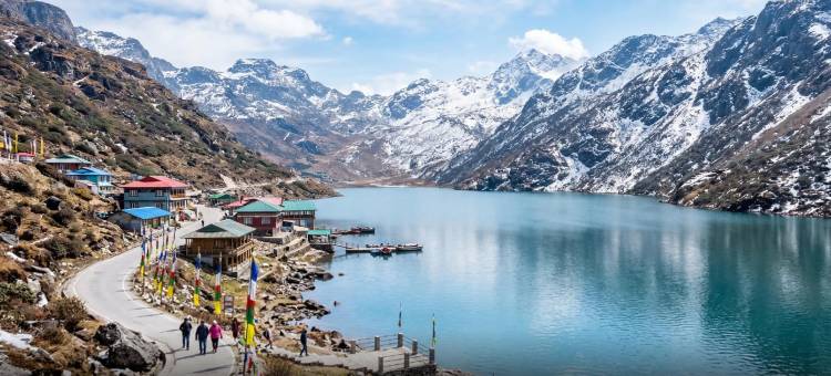 带阳台的经典全景豪华房(Hotel O Ranka Gangtok)图片