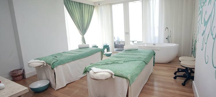 雅维林海中天酒店(Avillion Port Dickson)图片