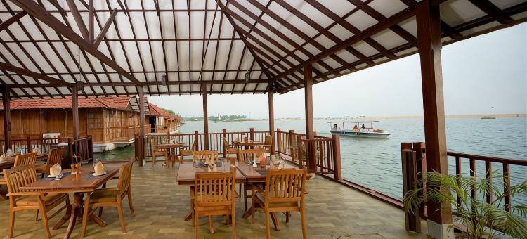 波瓦尔岛度假村(Poovar Island Resort)图片