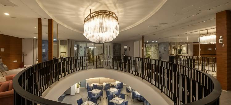 皇家蔚蓝酒店(Royal Blue Hotel)图片