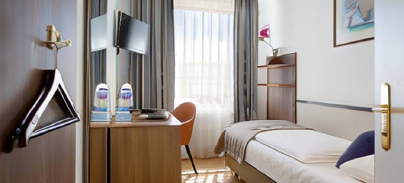 奥巴彻霍夫有限公司酒店(Hotel Aurbacher Hof Gmbh)图片