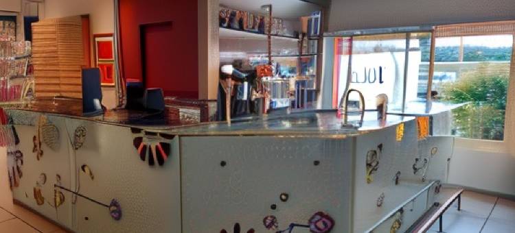 宜必思阿瓦隆酒店(Ibis Avallon)图片