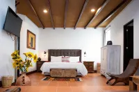 Casa de Adobe Gallery & Luxury Boutique - Spa