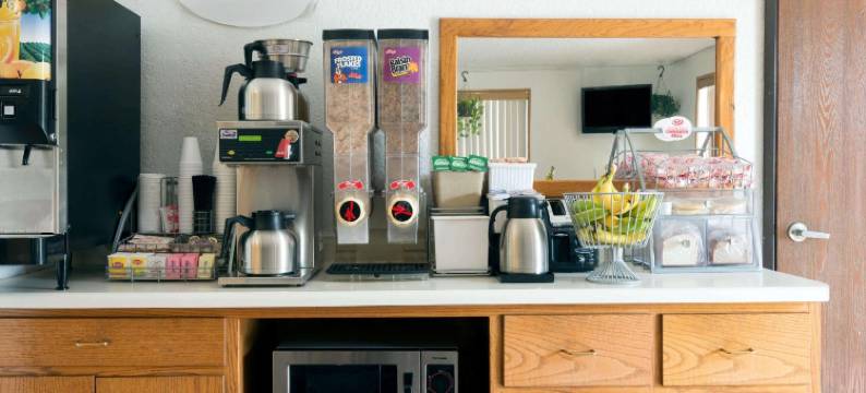 特温斯堡-克利夫兰地区速8酒店(Super 8 by Wyndham Twinsburg/Cleveland Area)图片