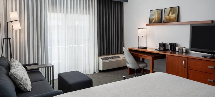 赫恩登雷斯顿万怡酒店(Courtyard Dulles Airport Herndon/Reston)图片