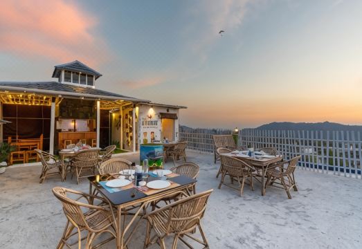 The Himaal, Bir - Luxury Boutique Homestay Hotel Overview