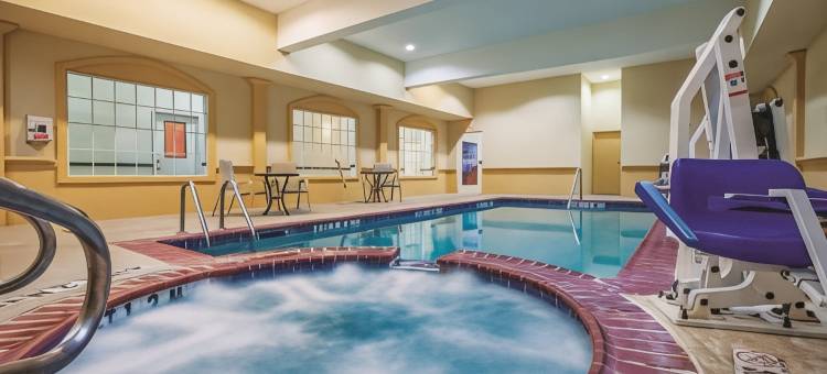 盖恩斯维尔拉昆塔温德姆套房酒店(La Quinta Inn & Suites by Wyndham Gainesville)图片