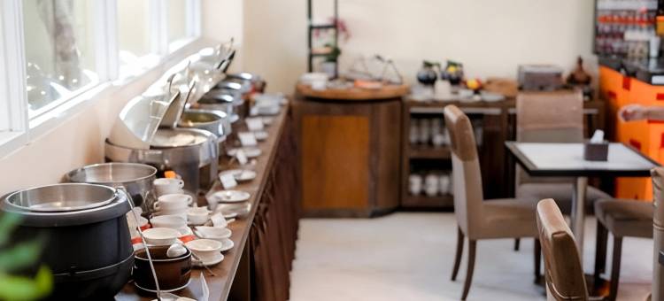 前一普瓦达迪酒店(Front One Hotel Purwodadi)图片