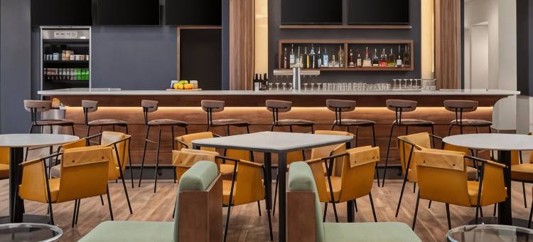 贝滕多夫万豪万怡酒店(Courtyard by Marriott Bettendorf)图片