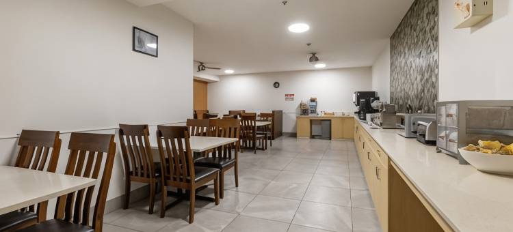 黄金市华美达酒店(Ramada Limited Golden)图片