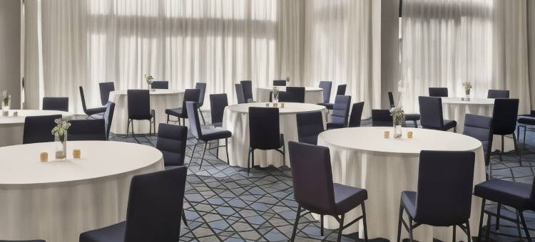 新卡罗尔顿兰德沃万怡酒店(Courtyard New Carrollton Landover)图片