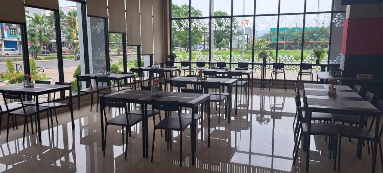 茂物奇伦溪迪亚拉酒店(Diara Hotel Cileungsi)图片