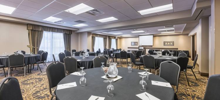 蒙克顿新不伦瑞克希尔顿欢朋套房酒店(Hampton Inn & Suites by Hilton Moncton)图片