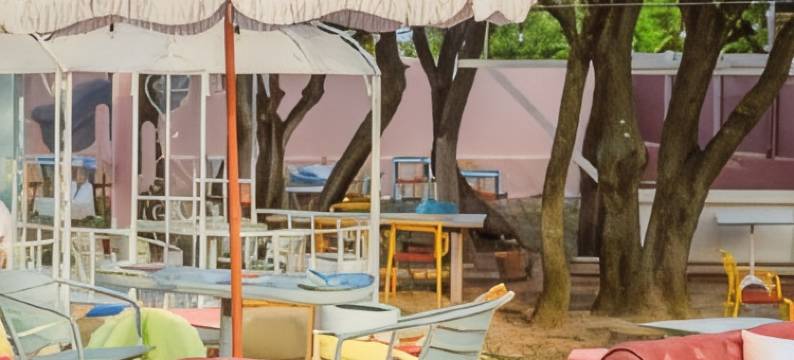 greet 阿维尼翁路加尔桥酒店(Greet hôtel Pont du Gard - Route d'Avignon)图片