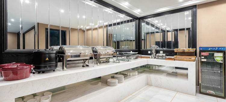 西岸酒店(临沂机场国际会展中心店)图片