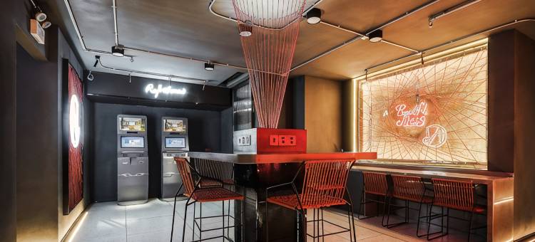 怡泰酒店(深圳南山地铁站店)图片
