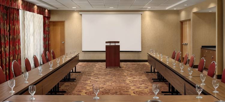希尔顿欢朋酒店及套房-兰里素里(Hampton Inn & Suites by Hilton Langley-Surrey)图片