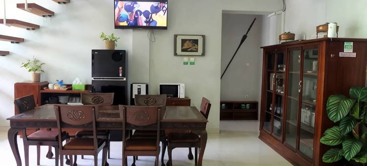 普兰巴南的Simply Homy别墅私人泳池(Villa Prambanan Jogja with Private Swimming Pool by Simply Homy)图片