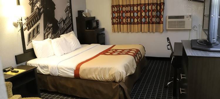 弗吉尼亚里士满机场速8酒店(Super 8 by Wyndham Richmond Airport VA)图片
