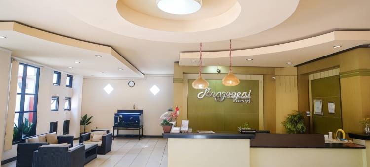 城市视野酒店安格拉尼-贾蒂巴朗(UrbanView Hotel Anggraeni Jatibarang)图片