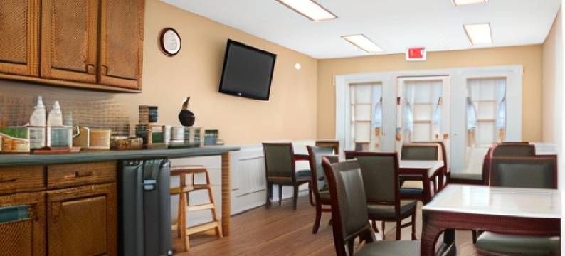 桑福德温德姆呗盟酒店(Baymont by Wyndham Sanford)图片