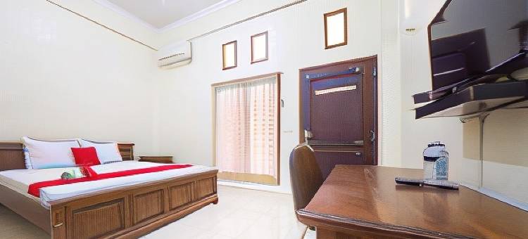 红多兹酒店-近努沙岑达纳大学(RedDoorz Near Nusa Cendana University)图片