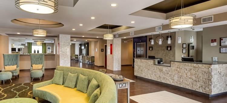 舒适套房酒店 - 近丹吉尔奥特莱斯(Comfort Suites Near Tanger Outlet Mall)图片