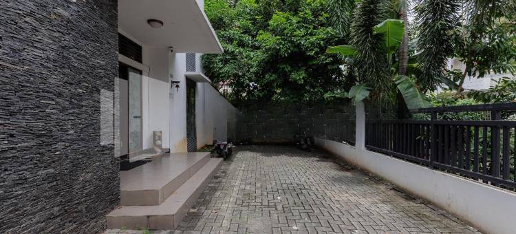 卡拉瓦奇塔曼佩尔马塔蒂加米特拉RedDoorz(Karawaci Taman Permata Tiga RedPartner)图片