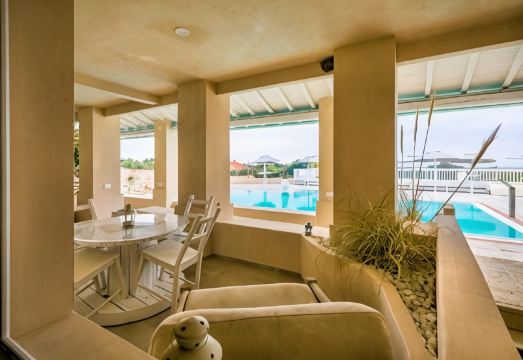 Morf SuitesHotel Overview