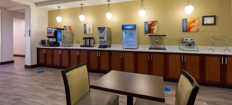 春天贝斯特韦斯特优质套房酒店(Best Western Plus Spring Inn  Suites)图片
