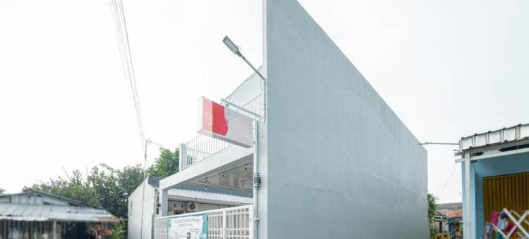 阿提克民宿伊斯兰教米特拉红门(Atiq Homestay Syariah Mitra RedDoorz)图片