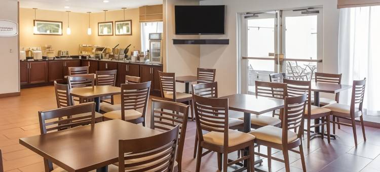 美斯泰套房-匹兹堡机场(MainStay Suites Pittsburgh Airport)图片