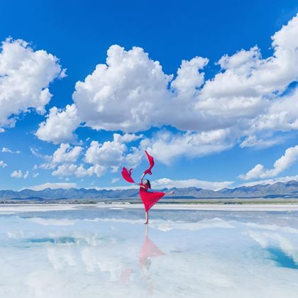 西宁+塔尔寺+青海湖景区+茶卡盐湖+卓尔山4日3晚拼小团