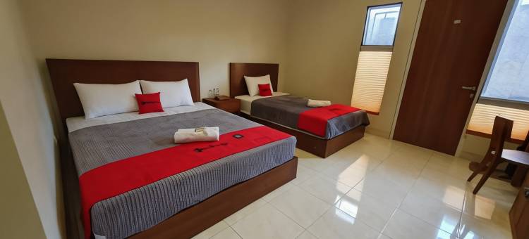 RedDoorz Syariah Near Transmart Pabelan Solo图片