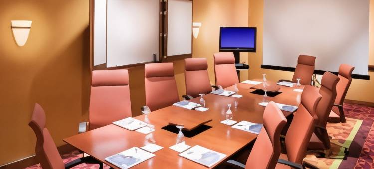 东皮奥里亚滨河希尔顿安泊酒店(Embassy Suites by Hilton East Peoria Riverfront Hotel & Conference Center)图片