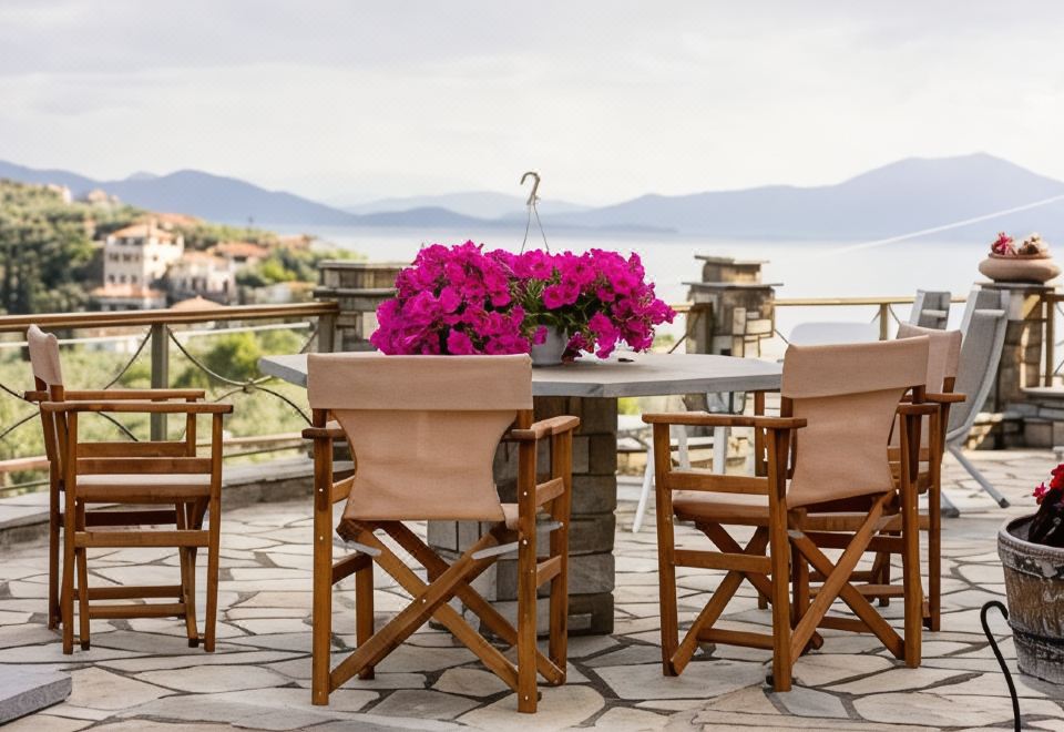 ΜAriza's Escape Hotel Overview