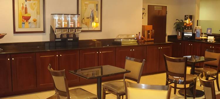 橡树山贝斯特韦斯特优质旅馆(Best Western Plus Oak Mountain Inn)图片