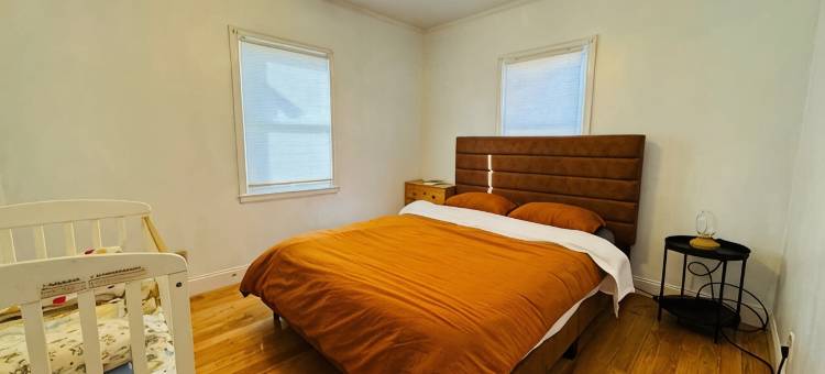 家庭纽约海滩度假屋(私人工作区)(Family Home near NY Beach  Private Workspace)图片