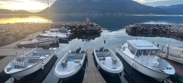 伯克兰钓鱼中心酒店(Romsdal Feriesenter - Holiday and Boat Rental in Møre og Romsdal)图片