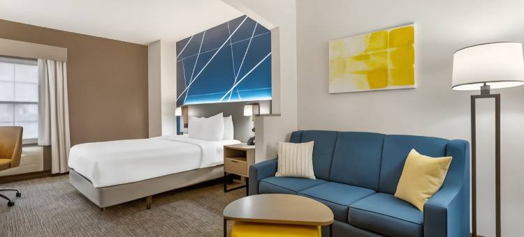 东布朗士维克南河舒适套房酒店(Comfort Suites East Brunswick - South River)图片